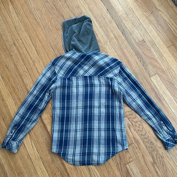 ORIGINAL USE | Men's Plaid Hooded Flannel Long Sleeve Button-Down Shirt - Picture 4 of 6